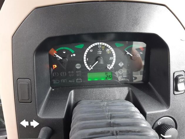 Traktor John Deere 5058E – Bild 10