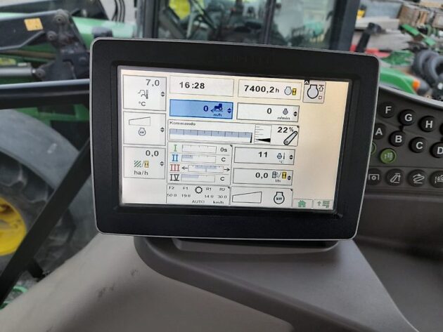Traktor John Deere 6210R – Bild 7