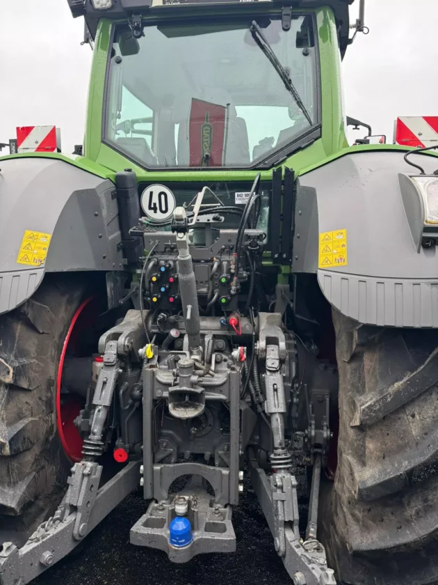 Traktor Fendt 828 VARIO S4 PROFI PLUS – Bild 4